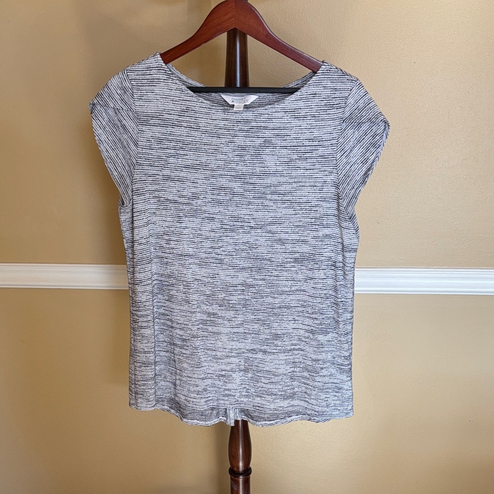 Market & Spruce Heathered Gray Short Sleeve Tee